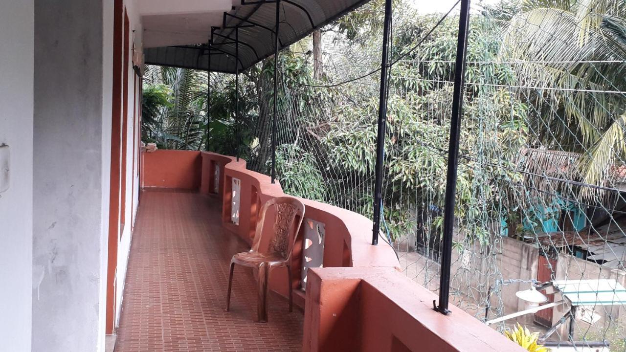 Kunam Beach Rest Inn Batticaloa Room photo