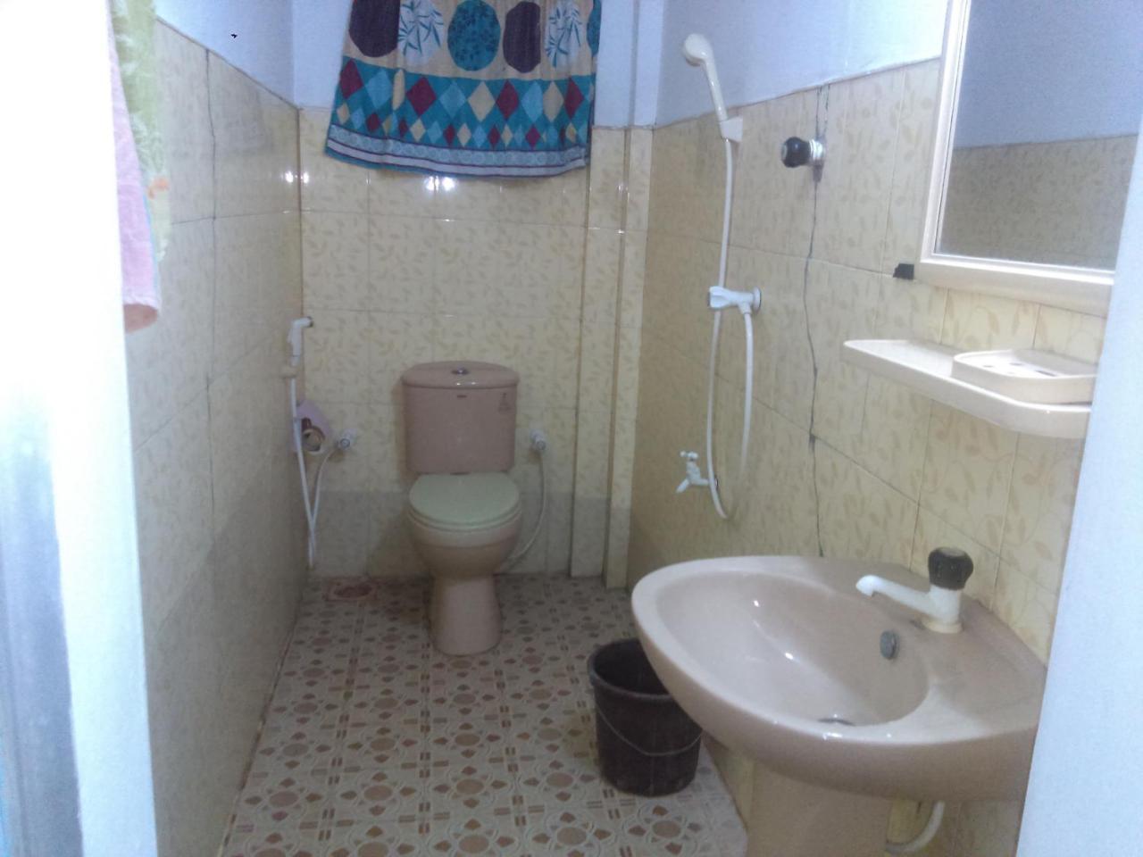 Kunam Beach Rest Inn Batticaloa Room photo